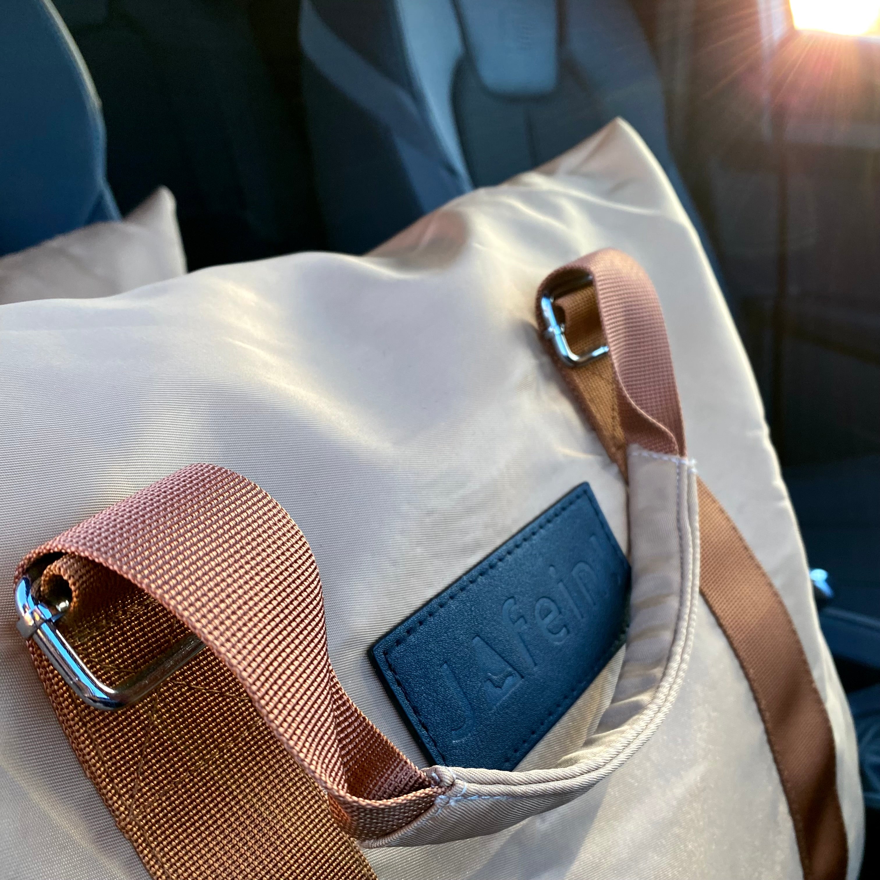 JAfein! Hundeautositz Toulouse Tour tragbar Camel