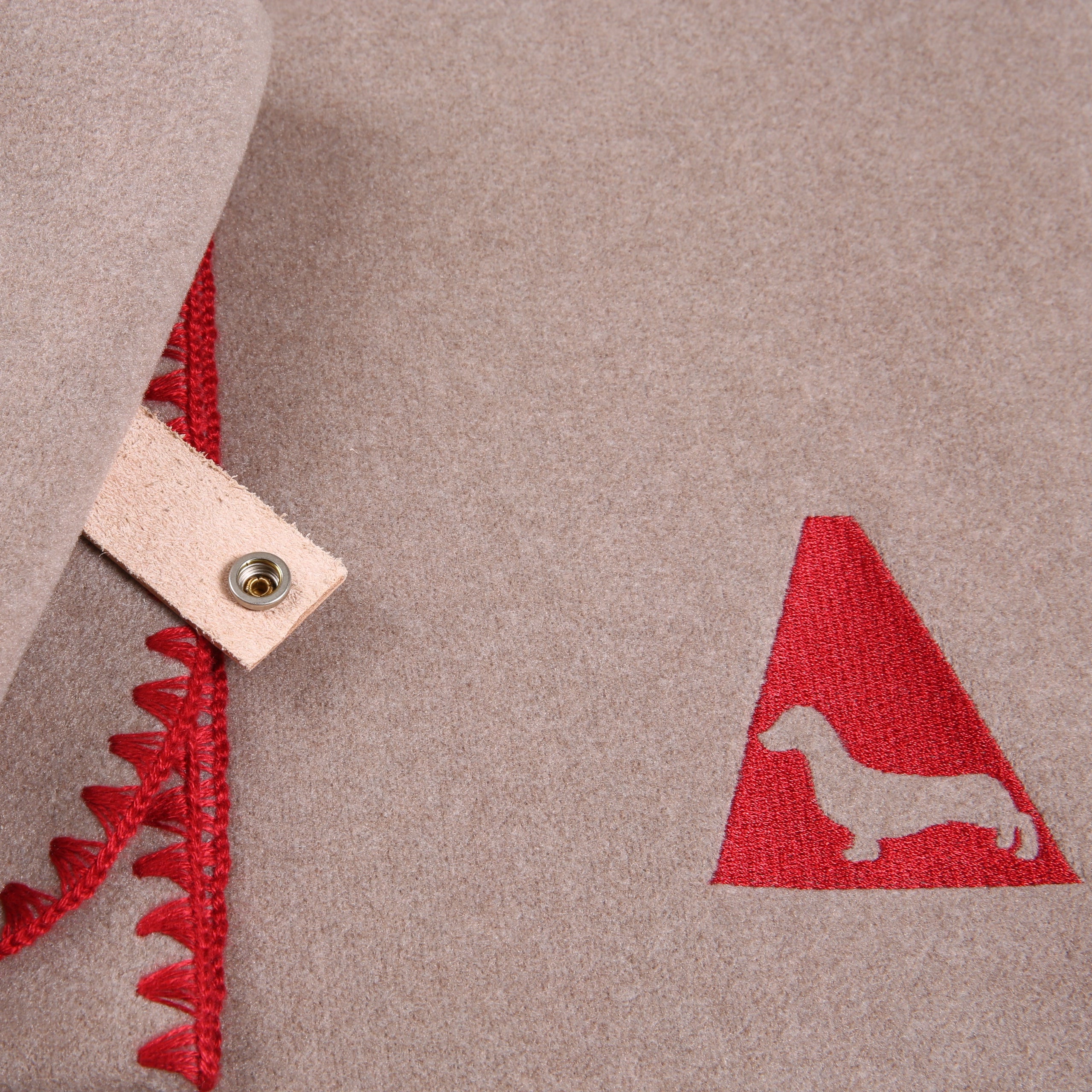 JAfein! Hundedecke Chic & Schnuff - Sand - Red