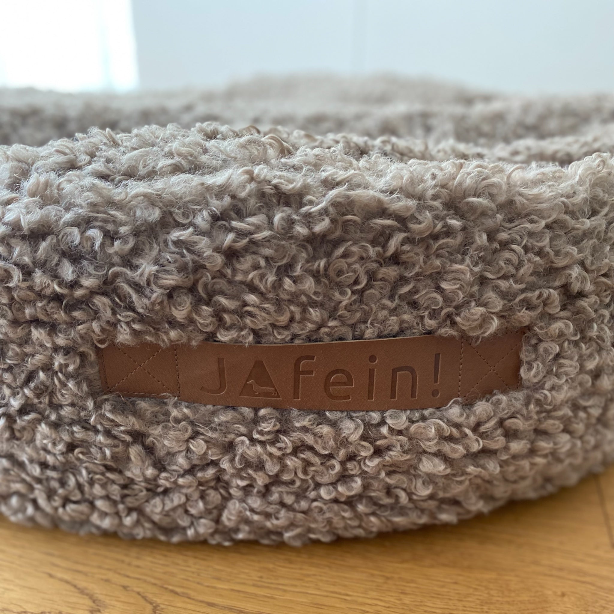 Hundebett Bouclé kaufen | Stilvolles Hundebett | JAfein! Dogs & Style