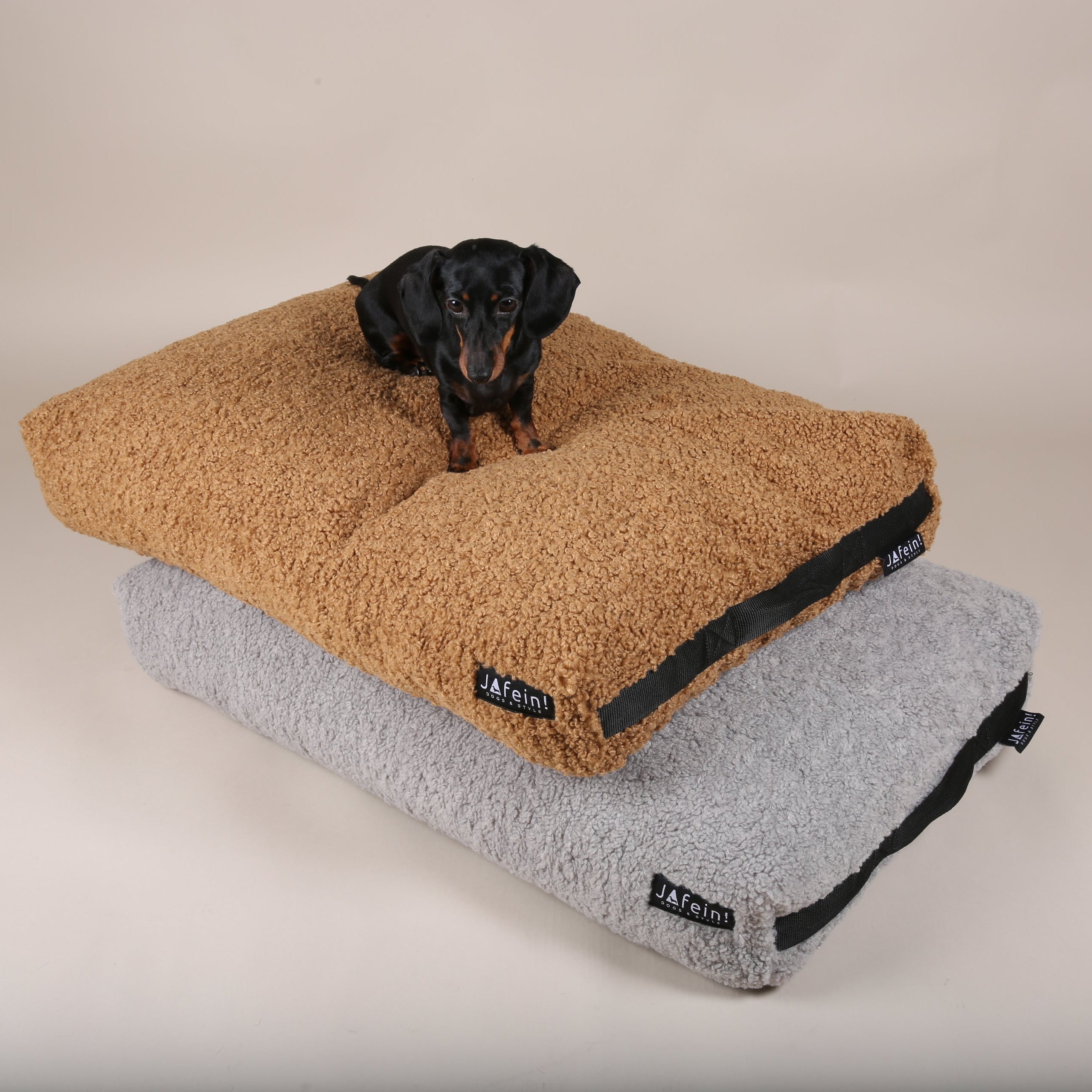 Perfect! Chillout Brown Dog Cushion