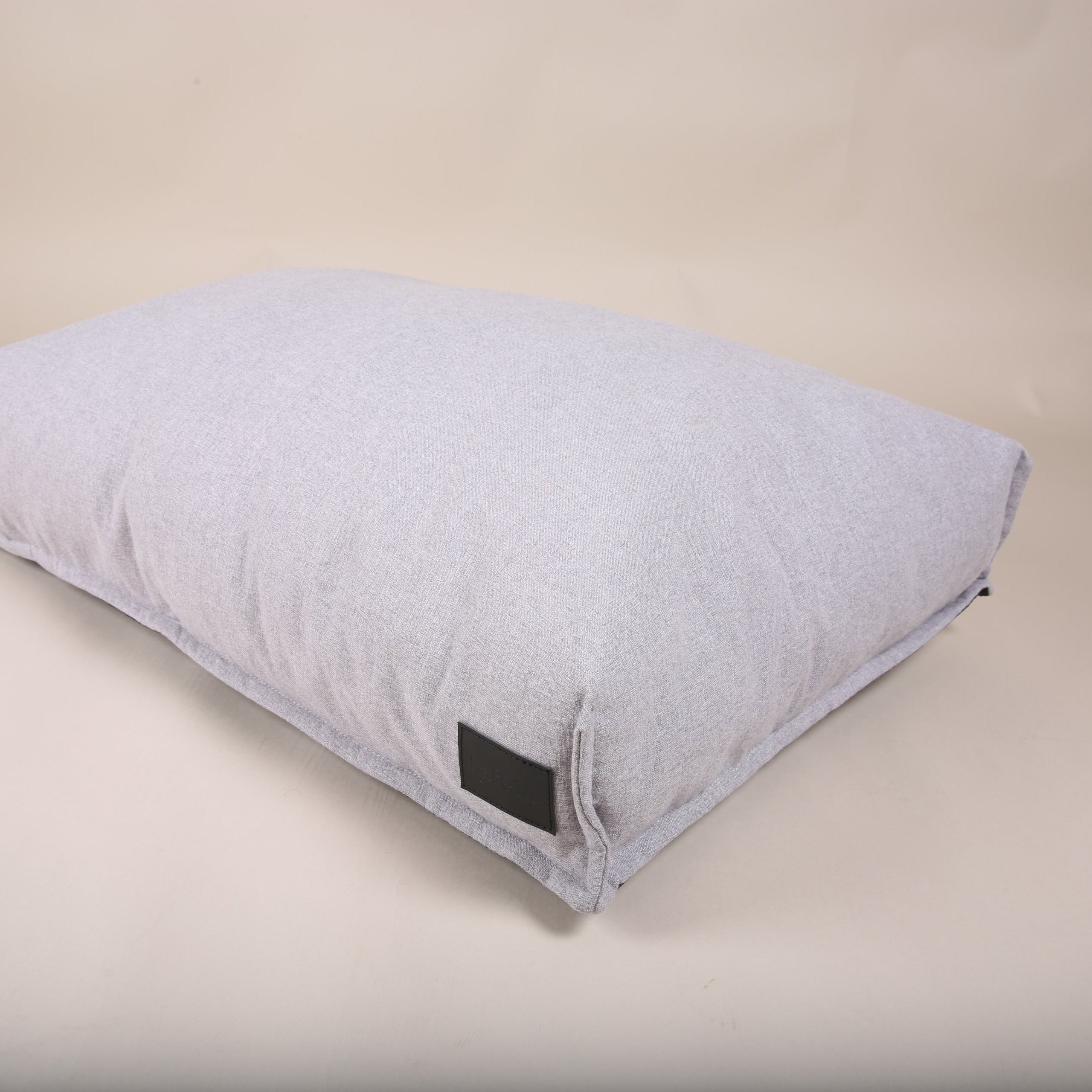 JAfein! Chambord dog cushion