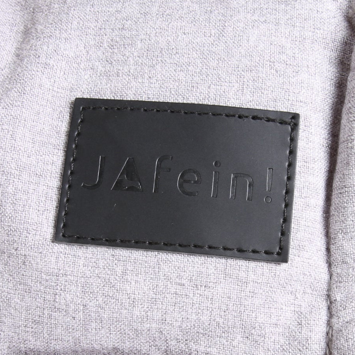 JAfein! Chambord dog cushion